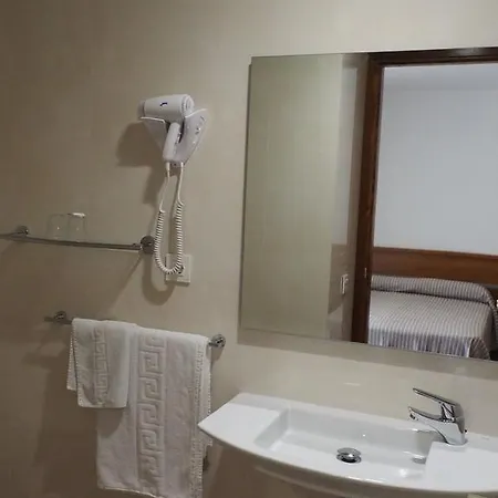 Hotel La Palmera &