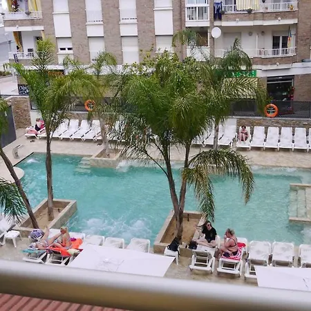 La Palmera & 4*