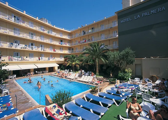La Palmera & Hotel 4*