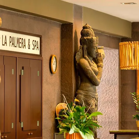Отель La Palmera & 4*