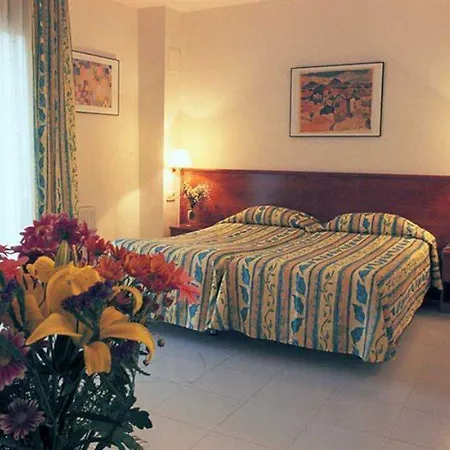 La Palmera & Отель 4*