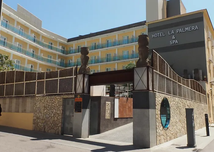 La Palmera & Hotel 4*