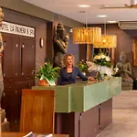 Отель La Palmera & 4*