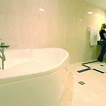 Отель La Palmera & 4*